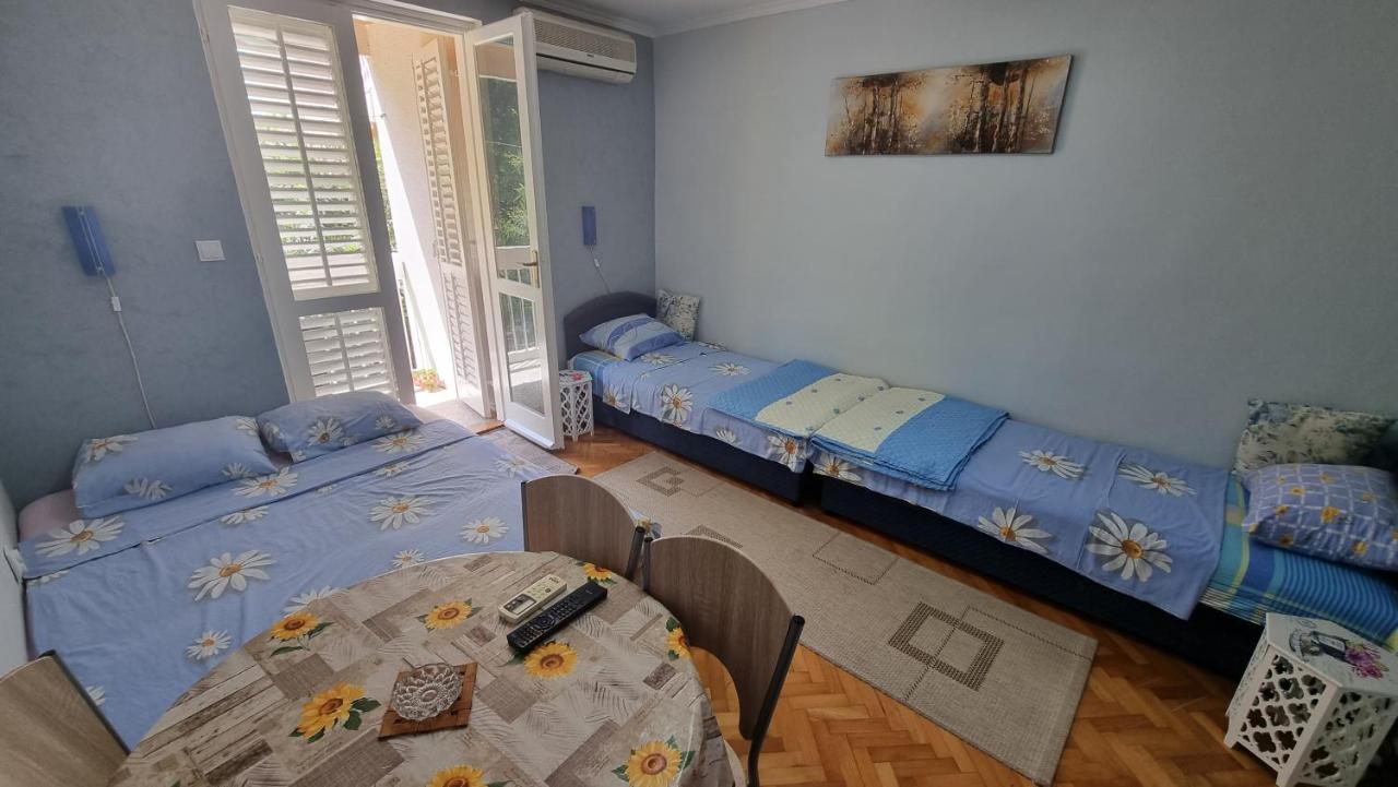 Apartment Savina Херцег-Новий Екстер'єр фото
