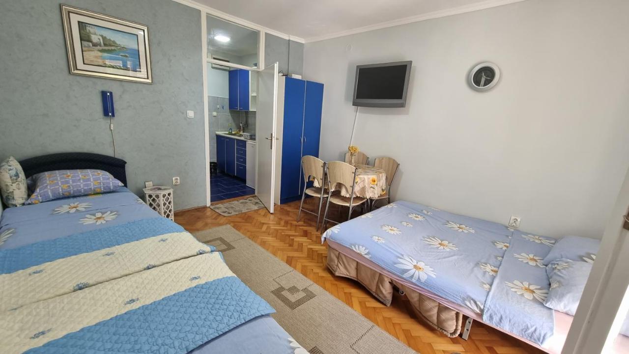 Apartment Savina Херцег-Новий Екстер'єр фото